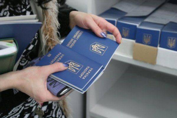 Безвизовый крах: менее трети украинцев испытывают нужду в шенгене, а путешествовать в ЕС поехали обладатели мультивиз  Безвизовый крах: менее трети украинцев испытывают нужду в шенгене, а путешествовать в ЕС поехали обладатели мультивиз