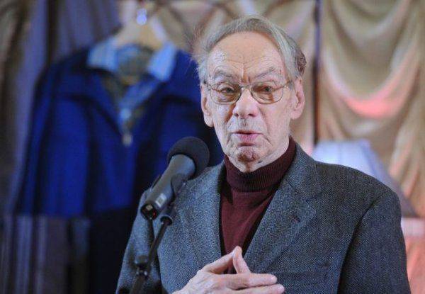 На Украине продолжают оскорблять покойного Баталова из-за Крыма: «Предатель» На Украине продолжают оскорблять покойного Баталова из-за Крыма: «Предатель»