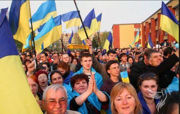 В Киеве признали: «Переворот довел украинцев до нищеты» В Киеве признали: «Переворот довел украинцев до нищеты»