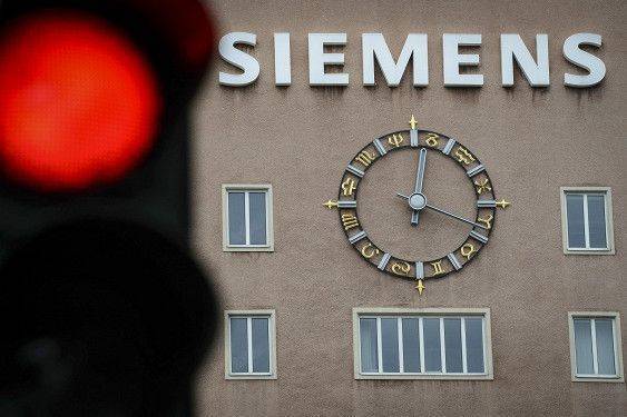 Ответка за турбины Siemens: Немецкие СМИ обнаружили в Крыму американские генераторы Ответка за турбины Siemens: Немецкие СМИ обнаружили в Крыму американские генераторы