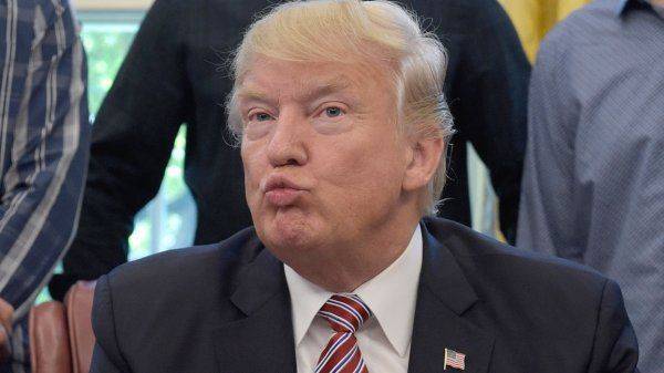 Трамп бросает вызов России и Германии Трамп бросает вызов России и Германии