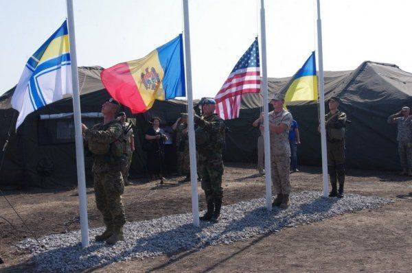 США и Украина в июле проведут на Черном море военные учения «Морской бриз» США и Украина в июле проведут на Черном море военные учения «Морской бриз»