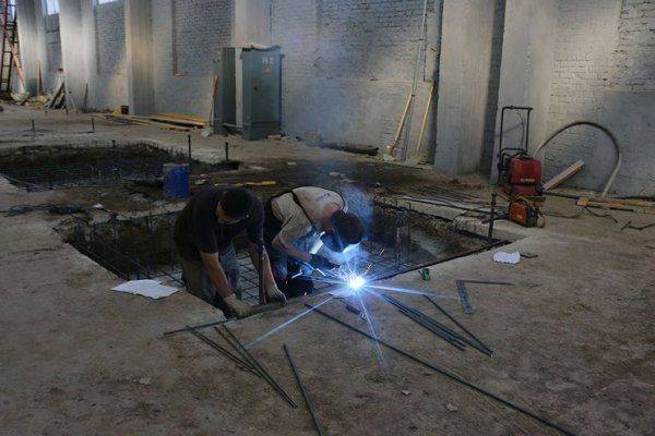 Строительство нового завода по производству металлических опор освещения в Керчи: свежие кадры Строительство нового завода по производству металлических опор освещения в Керчи: свежие кадры