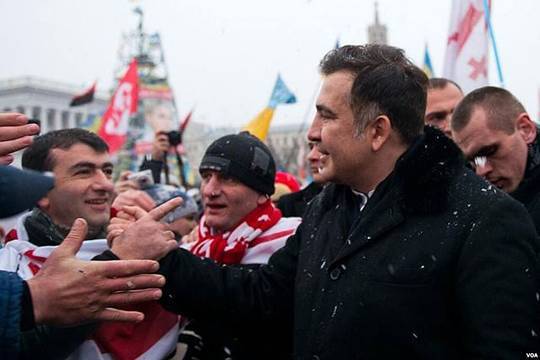 Мама, мама, где я буду жить? Саакашвили готовится жить в аэропорту Мама, мама, где я буду жить? Саакашвили готовится жить в аэропорту