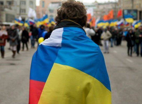 В Киеве считают, что «россияне завидуют украинцам» В Киеве считают, что «россияне завидуют украинцам»