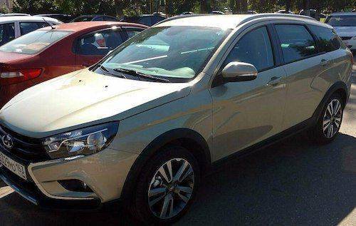 В Сеть попали фото нового дизайна Lada Vesta SW Cross в цвете «Карфаген» В Сеть попали фото нового дизайна Lada Vesta SW Cross в цвете «Карфаген»