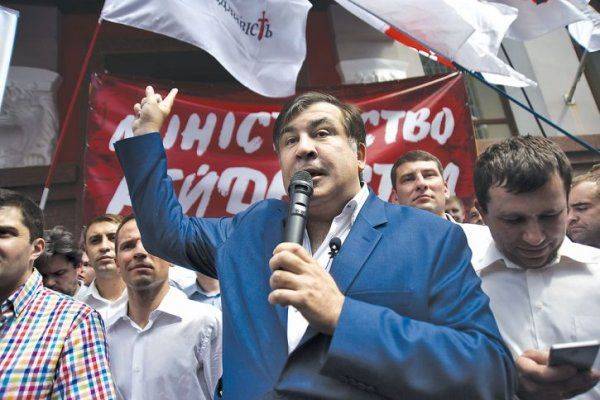 Польская «гастроль» апатрида Саакашвили: Чего боится Порошенко Польская «гастроль» апатрида Саакашвили: Чего боится Порошенко