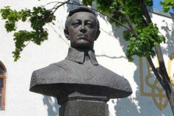 На родине Гройсмана поставят памятник Петлюре На родине Гройсмана поставят памятник Петлюре