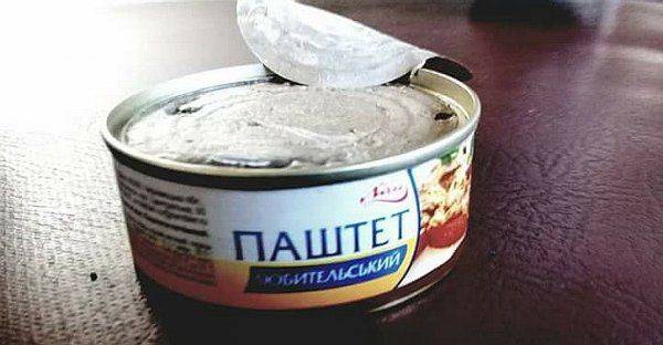 Порошенко накормил боевиков АТО консервами из свиной шкуры с гнильцой Порошенко накормил боевиков АТО консервами из свиной шкуры с гнильцой