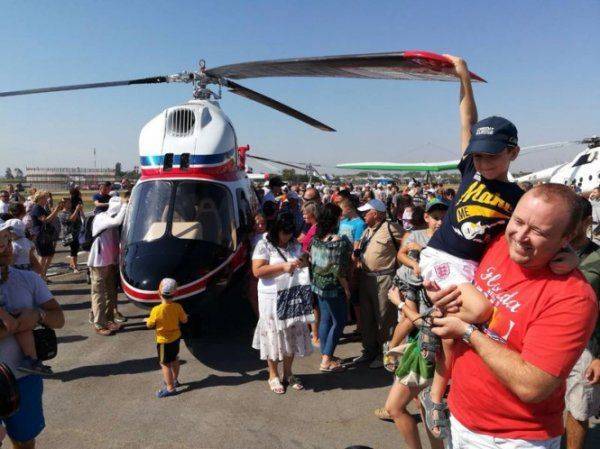 Украина представила своей первый вертолет «Надежда»