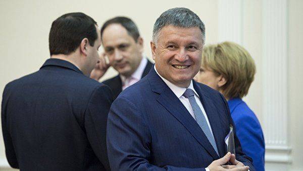 Убить Порошенко? Спасти Порошенко? Убить Порошенко? Спасти Порошенко?