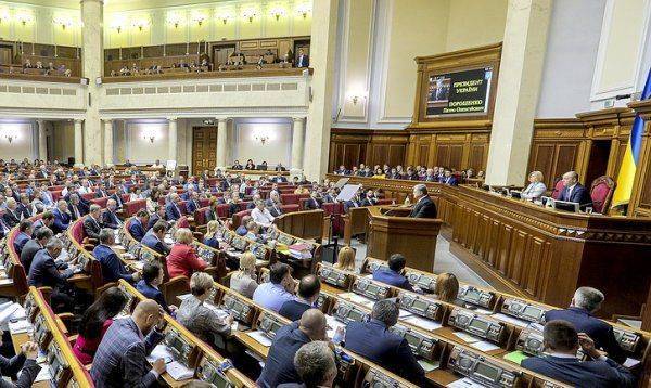 Порошенко процитировал Маккейна, призвав готовиться к наступлению России Порошенко процитировал Маккейна, призвав готовиться к наступлению России