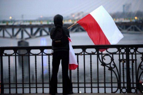 Из Украины в Польшу сбежало уже 7 миллионов патриотов  Из Украины в Польшу сбежало уже 7 миллионов патриотов