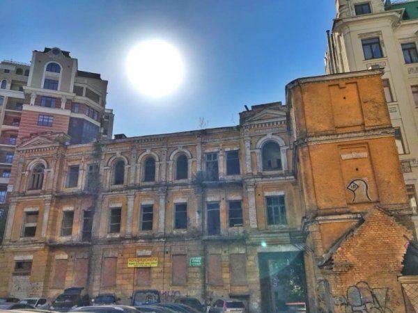 Украина превратила в помойку дом изобретателя вертолета Сикорского, причисленного Киевом к «великим украинцам» Украина превратила в помойку дом изобретателя вертолета Сикорского, причисленного Киевом к «великим украинцам»