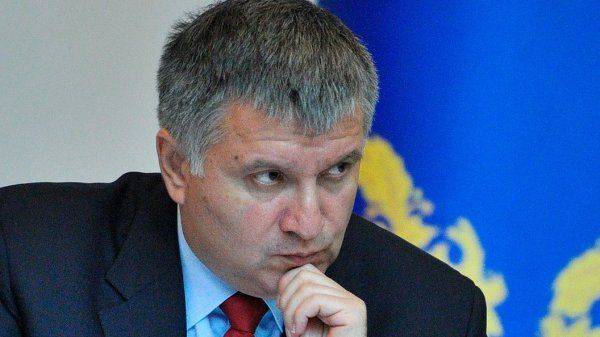 Аваков отказал Порошенко в силовой поддержке Аваков отказал Порошенко в силовой поддержке
