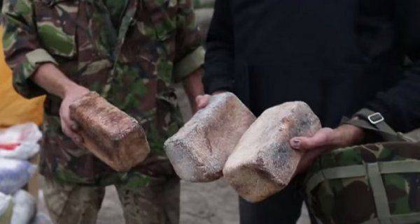 Ешь вода, пей вода – shit не будешь никогда!  Ешь вода, пей вода – shit не будешь никогда!