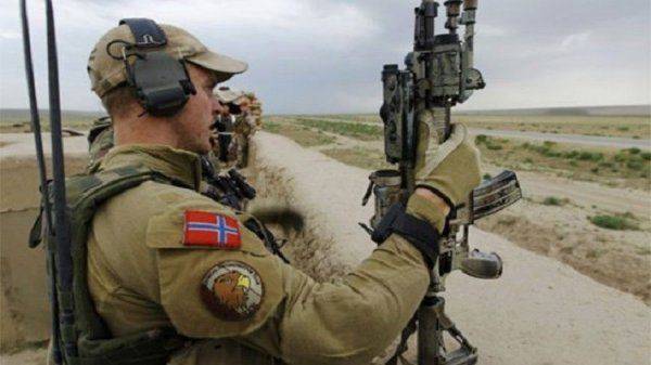 Военная база Эт-Танф: Раковая опухоль, подлежащая удалению Военная база Эт-Танф: Раковая опухоль, подлежащая удалению