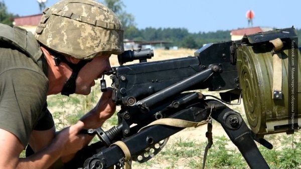 «Джавелины» не помогут: Украина готовится победить Россию в позавчерашней войне «Джавелины» не помогут: Украина готовится победить Россию в позавчерашней войне