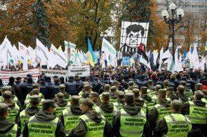 Порошенко переживает за свою шкуру и усиливает охрану Порошенко переживает за свою шкуру и усиливает охрану