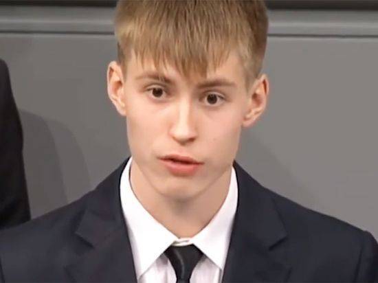 Внутренний диалог с мальчиком из Уренгоя:"Невинно погибшие солдаты Вермахта" Внутренний диалог с мальчиком из Уренгоя:"Невинно погибшие солдаты Вермахта"