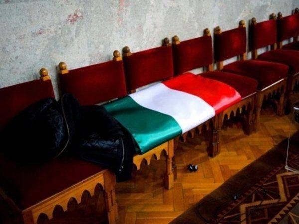 Украина топит Венгрию Украина топит Венгрию