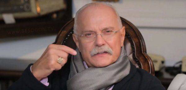 Изображая жертву Изображая жертву