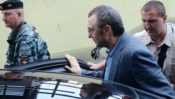 А ведь Путин предупреждал. К судьбе российского миллиардера во Франции А ведь Путин предупреждал. К судьбе российского миллиардера во Франции