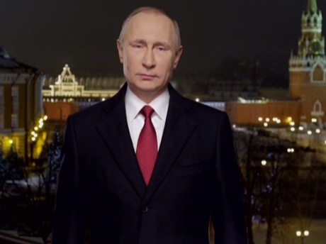 Путин выступил с новогодним обращением к россиянам Путин выступил с новогодним обращением к россиянам