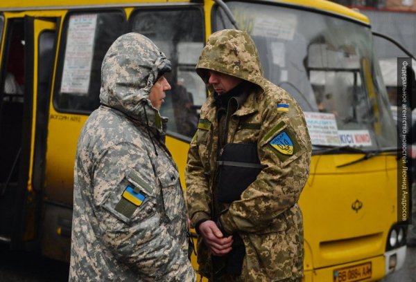 Командир 29-й бригады ВСУ продал четыре грузовика боеприпасов неизвестным Командир 29-й бригады ВСУ продал четыре грузовика боеприпасов неизвестным