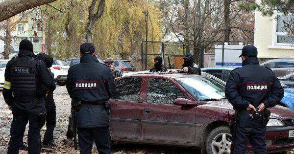Наркодилер и рабовладелец. В Крыму задержали двух разыскиваемых украинцев Наркодилер и рабовладелец. В Крыму задержали двух разыскиваемых украинцев