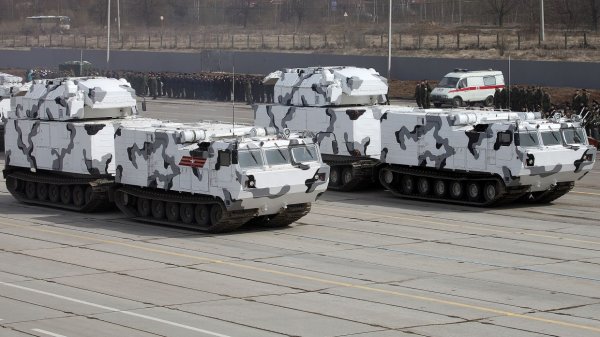 ЗРК «Тор-М2ДТ» поступит на вооружение арктических подразделений ВС РФ в 2018 году ЗРК «Тор-М2ДТ» поступит на вооружение арктических подразделений ВС РФ в 2018 году