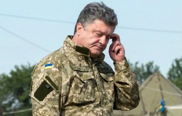 "Не лепится к правящему президенту": Портнов высмеял пиар Порошенко-книгочея "Не лепится к правящему президенту": Портнов высмеял пиар Порошенко-книгочея