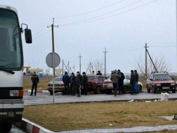 Взбунтовавшиеся таксисты-нелегалы прогнали украинскую власть из Чонгара