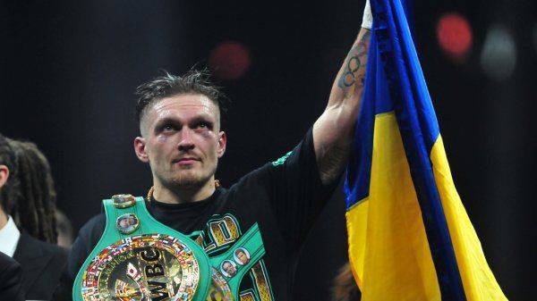 Тема закрыта: Украинский боксер поставил на место журналистов после вопроса о Крыме Тема закрыта: Украинский боксер поставил на место журналистов после вопроса о Крыме