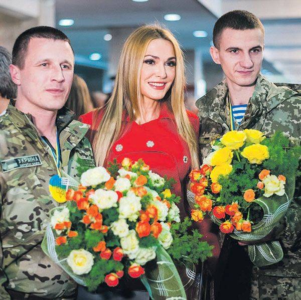 Спонсор АТО актриса Сумская вновь хочет зарабатывать в России Спонсор АТО актриса Сумская вновь хочет зарабатывать в России