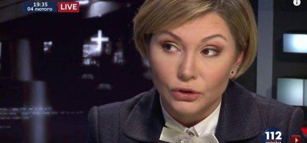 Елена Бондаренко гоняет Лысого Елена Бондаренко гоняет Лысого