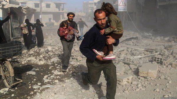 В Восточной Гуте террористы используют мирных жителей как «живой щит» В Восточной Гуте террористы используют мирных жителей как «живой щит»