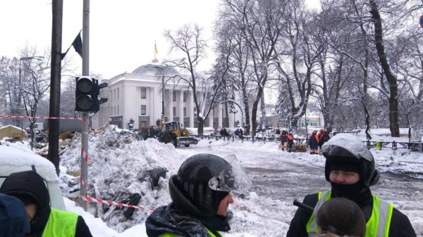 «Обычная практика полицейских»: МВД Украины отреагировало на «вопли» об унижении задержанных в Киеве «Обычная практика полицейских»: МВД Украины отреагировало на «вопли» об унижении задержанных в Киеве