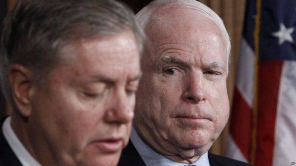 "Вы решили надурить Путина? Вы чокнутые?" – американский сенатор в сердцах выдает что думает "Вы решили надурить Путина? Вы чокнутые?" – американский сенатор в сердцах выдает что думает