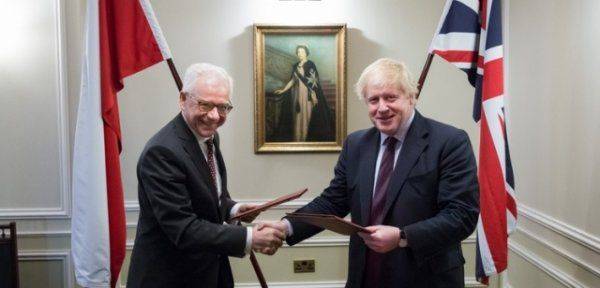 Лондон втягивает Польшу в войну с Россией Лондон втягивает Польшу в войну с Россией