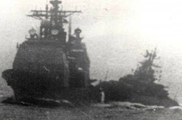 Американцы показывали "факи", а советские моряки протаранили их корабли Американцы показывали "факи", а советские моряки протаранили их корабли