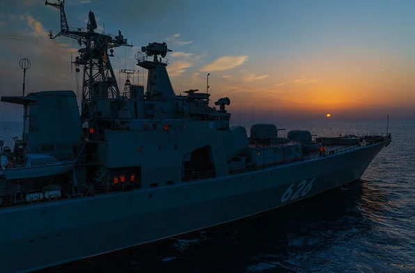 База ВМФ в Тартусе: Россия берет под контроль Суецкий канал