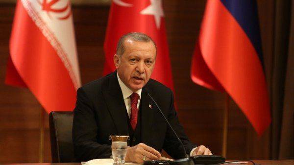 Турция поддержала авиаудары США в ущерб дружбе с Россией и Ираном Турция поддержала авиаудары США в ущерб дружбе с Россией и Ираном