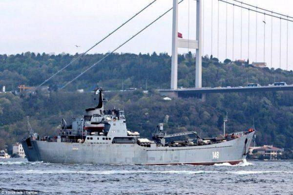 Российское подкрепление направляется в Сирию на фоне развязывания западом третьей мировой Российское подкрепление направляется в Сирию на фоне развязывания западом третьей мировой