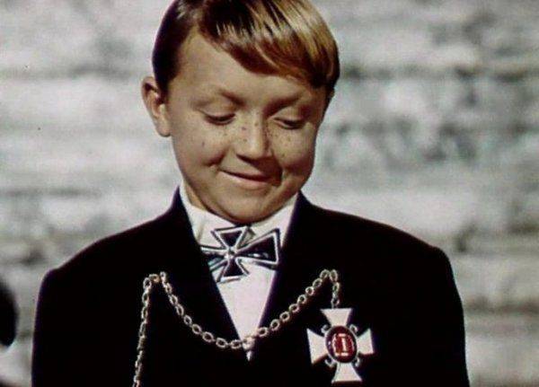 Анонимка: Хочу помочь полиции Великобритании найти отравителя Скрипалей Анонимка: Хочу помочь полиции Великобритании найти отравителя Скрипалей