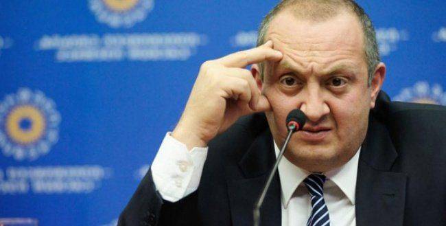 Грузия хочет сделать шаг к России, но на ногах висят покровители Грузия хочет сделать шаг к России, но на ногах висят покровители