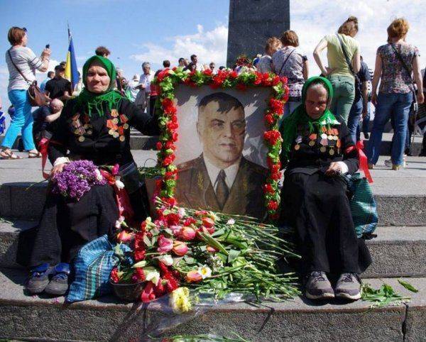Наши в Киеве Наши в Киеве
