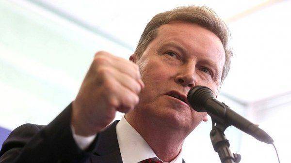 В Госдуме предложили накрыть штаб «Правого сектора» «умной ракетой» В Госдуме предложили накрыть штаб «Правого сектора» «умной ракетой»