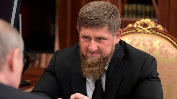 Чечня выступила за пожизненное правление Путина Чечня выступила за пожизненное правление Путина