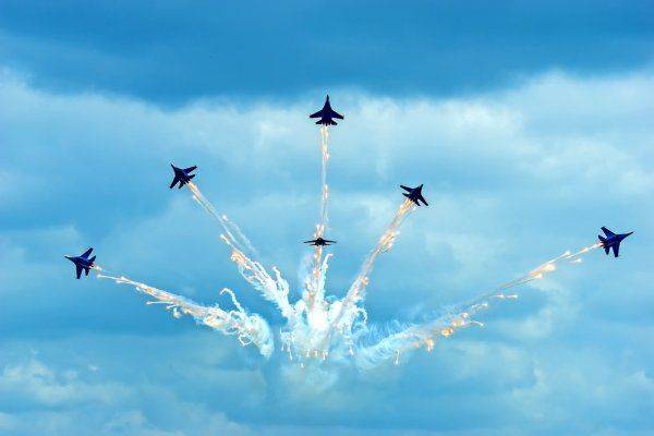 С удивлением и горечью США признали возрождение российской армии С удивлением и горечью США признали возрождение российской армии